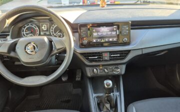 Rent Škoda Scala 