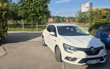 Rent Renault Megan Automatic 