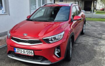 Rent  Kia Stonic 